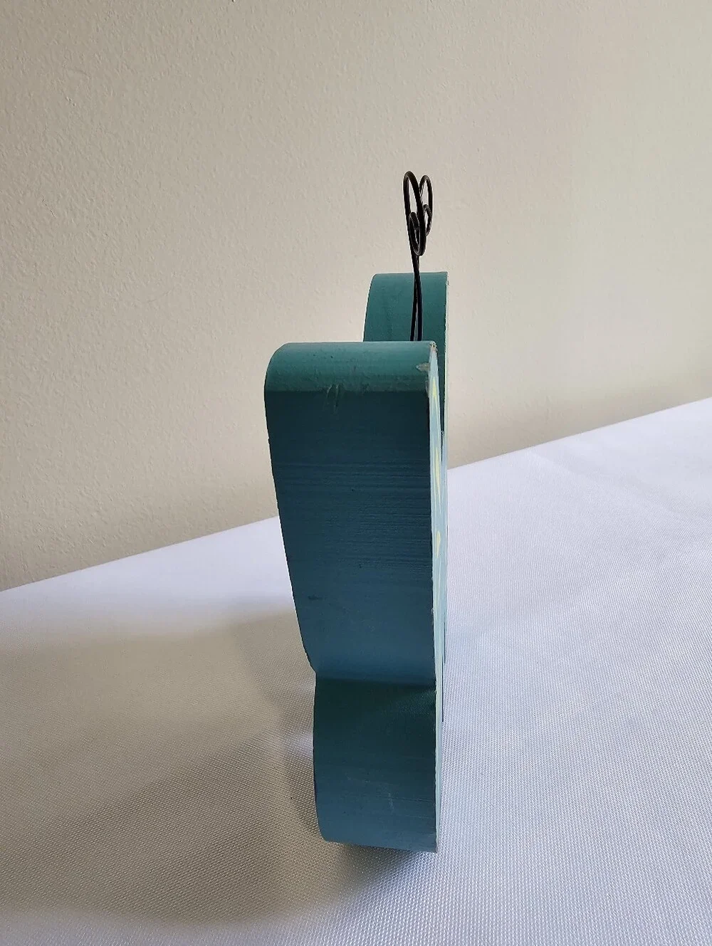 N/A bright teal